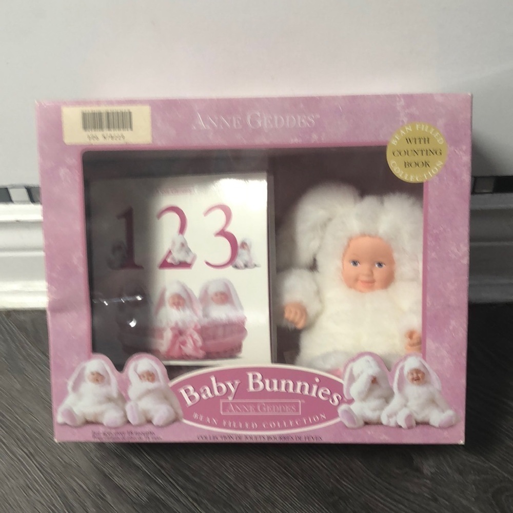 Anne Geddes Baby Bunnies bean filled collection new in box